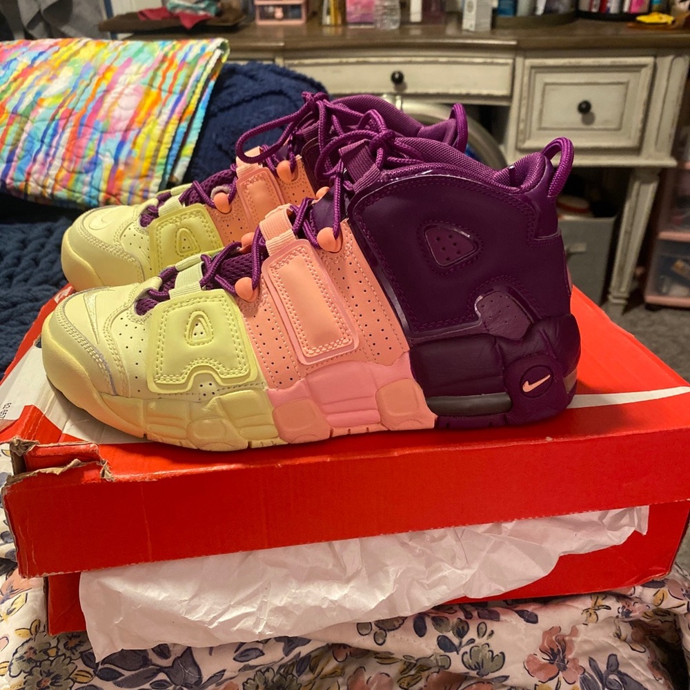 Nike uptempo youth size 7